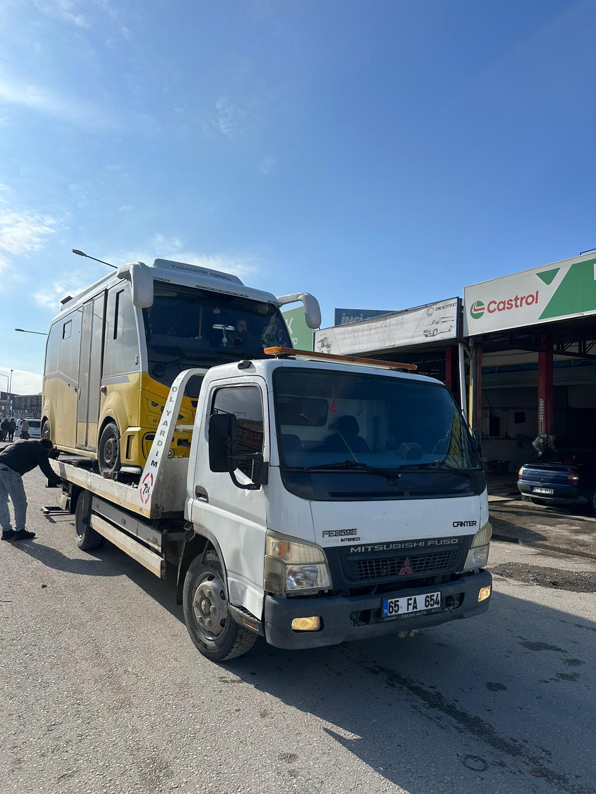 Van çekici ağır vasıta taşıma