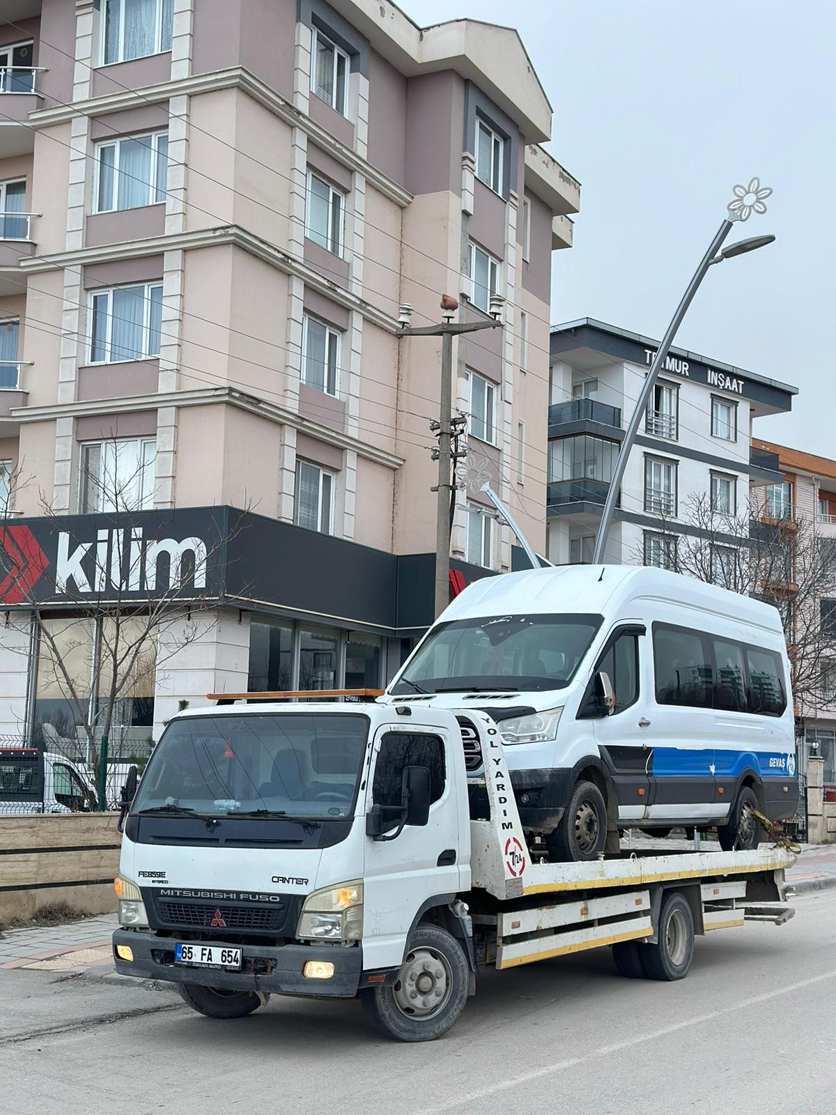 Van minibüs çekici